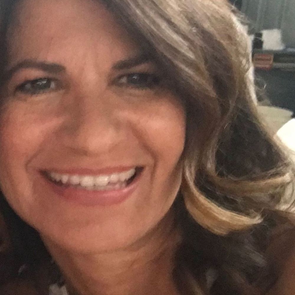 Meet your Posher, Adriana